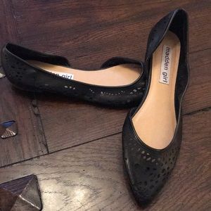 NWOT black  MADDEN GIRL LAZER CUT FLATS